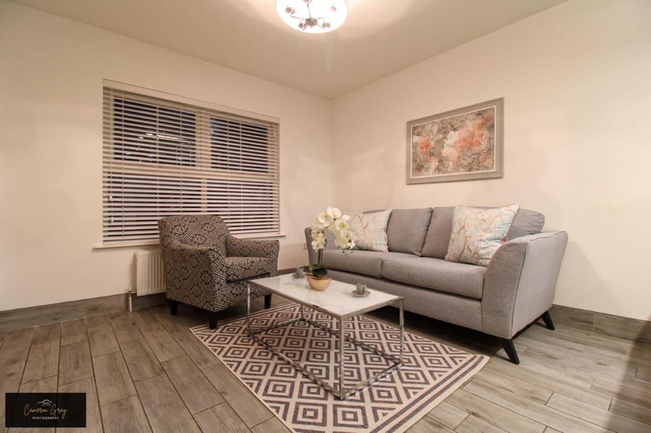 Nice 2 Bed House, Office, Wi-Fi, Free Parking 벨파스트 외부 사진